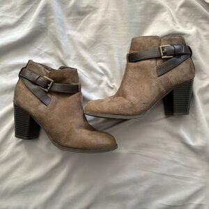 Size 7 ankle boots